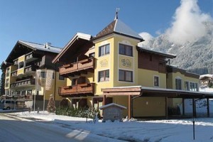 Hotel Greil Image