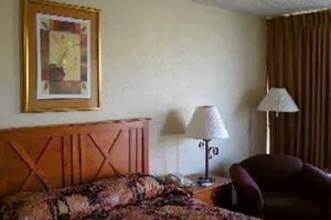 Guesthouse Inn & Suites Emporia (Kansas) voted 6th best hotel in Emporia 