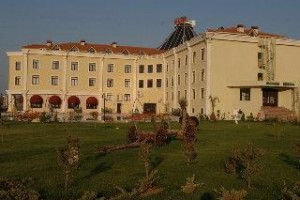 Gure Saruhan Thermal Hotel voted  best hotel in Gure