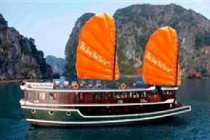 Halong Black Pearl Junk Image