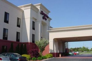 Hampton Inn Bowling Green (Ohio) voted 4th best hotel in Bowling Green 