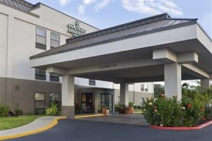 Hampton Inn Corpus Christi voted 10th best hotel in Corpus Christi