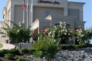 Hampton Inn Guntersville voted  best hotel in Guntersville