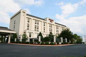 Hampton Inn Concord/Kannapolis voted 9th best hotel in Concord 