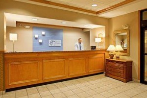 Hampton Inn Norfolk Image