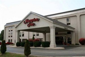Hampton Inn Parkersburg voted  best hotel in Mineral Wells 