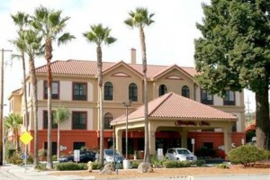 Hampton Inn Santa Cruz voted 7th best hotel in Santa Cruz
