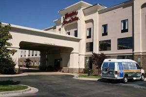 Hampton Inn & Suites Sterling Heights Image