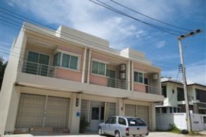 Hat Yai Family Boutique Bed and Breakfast Image