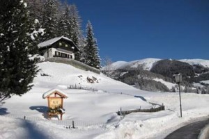 Haus am Waldrand Image
