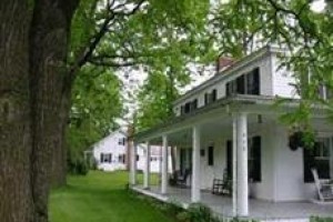 Hill Farm Inn voted 3rd best hotel in Arlington 