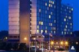 Hilton Newark Airport voted 3rd best hotel in Elizabeth 