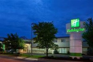 Holiday Inn Cincinnati Riverfront voted 5th best hotel in Covington 