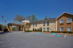 Holiday Inn Express Blairsville voted  best hotel in Blairsville