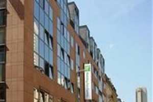 Holiday Inn Express Frankfurt City Hauptbahnhof Image
