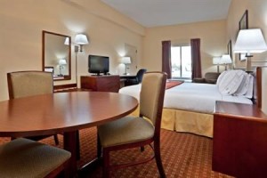 Holiday Inn Express Greenville (North Carolina) voted 10th best hotel in Greenville 