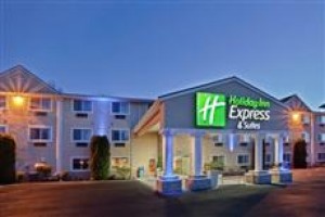 Holiday Inn Express Hotel & Suites Burlington Image