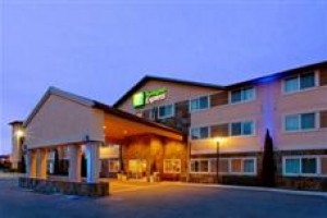 Holiday Inn Express Hotel & Suites Everett Image