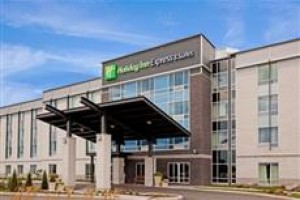 Holiday Inn Express & Suites Saint-Hyacinthe voted 2nd best hotel in Saint Hyacinthe