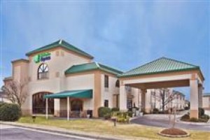 Holiday Inn Express Hotel & Suites Spring Lake (North Carolina) voted 2nd best hotel in Spring Lake 