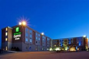 Holiday Inn Express Hotel & Suites West Mifflin Image