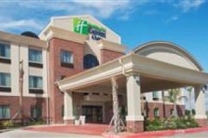 Holiday Inn Express Hotel & Suites Winnie Image