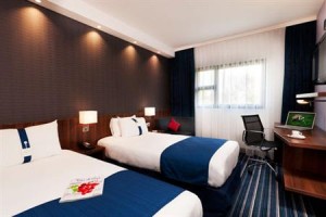 Holiday Inn express Marseille Provence airport Image