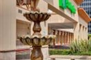 Holiday Inn Los Angeles International Airport Image
