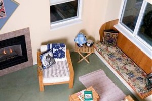 Honeysuckle Rose Cottage voted 2nd best hotel in Halfmoon Bay