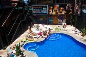 Hostel Pangea Image
