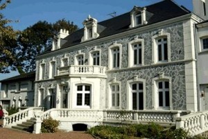 Hostellerie De Le Wast Chateau Des Tourelles voted  best hotel in Le Wast