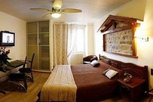 Hostellerie du Vieux Cordes voted  best hotel in Cordes-sur-Ciel