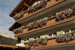 Hotel Alaska Campitello di Fassa Image