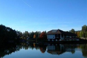 Hotel Am Wolfgrubenersee Image