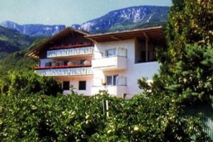 Hotel Appartement Lahngut voted 2nd best hotel in Nals