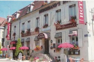 Hotel Bergerand's Au Relais de la Belle Etoile voted 2nd best hotel in Chablis