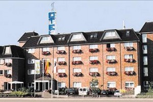 Hotel Berliner Tor voted 3rd best hotel in Ahrensfelde