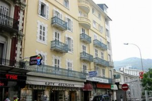Hotel Christian Cluny Image