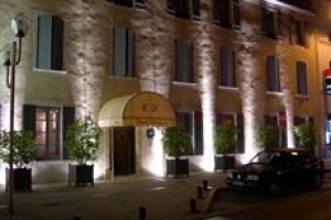 Hotel Claude Darroze voted 3rd best hotel in Langon
