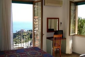 Hotel Condor Taormina Image