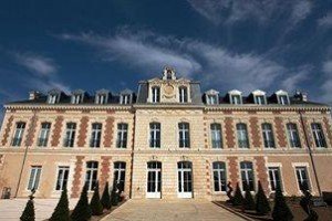 Hotel du Chateau voted  best hotel in Lagord