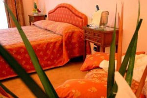 Hotel Fontana Olente Image