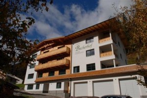 Hotel Garni Bacherhof Sankt Anton am Arlberg Image