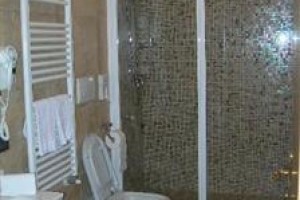 Hotel Garni La Roccia Image