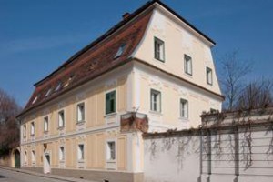 Hotel Garni Zum Alten Gerberhaus voted 2nd best hotel in Pollau