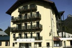 Gasthof Burglstein voted 3rd best hotel in St. Wolfgang