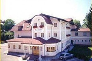 Hotel Gasthof Kamml voted 6th best hotel in Wals-Siezenheim