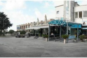 Hotel Happy Image