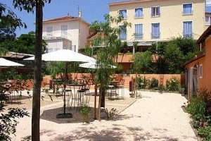 Hotel La Petite Boheme Image