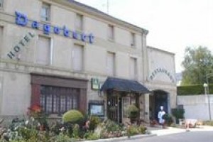 Le Dagobert voted 4th best hotel in Doue-la-Fontaine